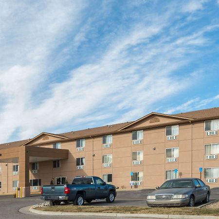 Super 8 By Wyndham Henderson North East Denver Buitenkant foto