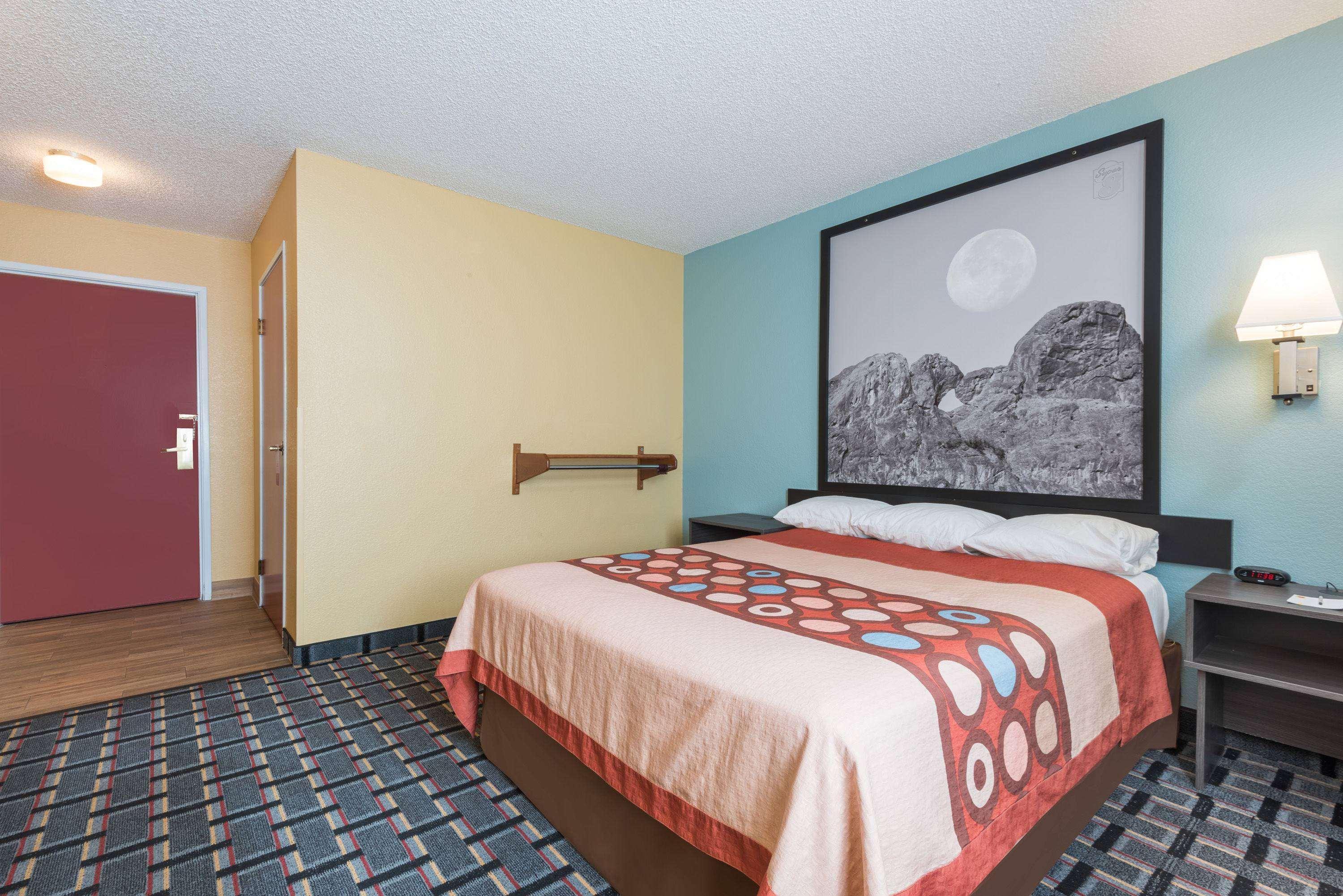 Super 8 By Wyndham Henderson North East Denver Buitenkant foto
