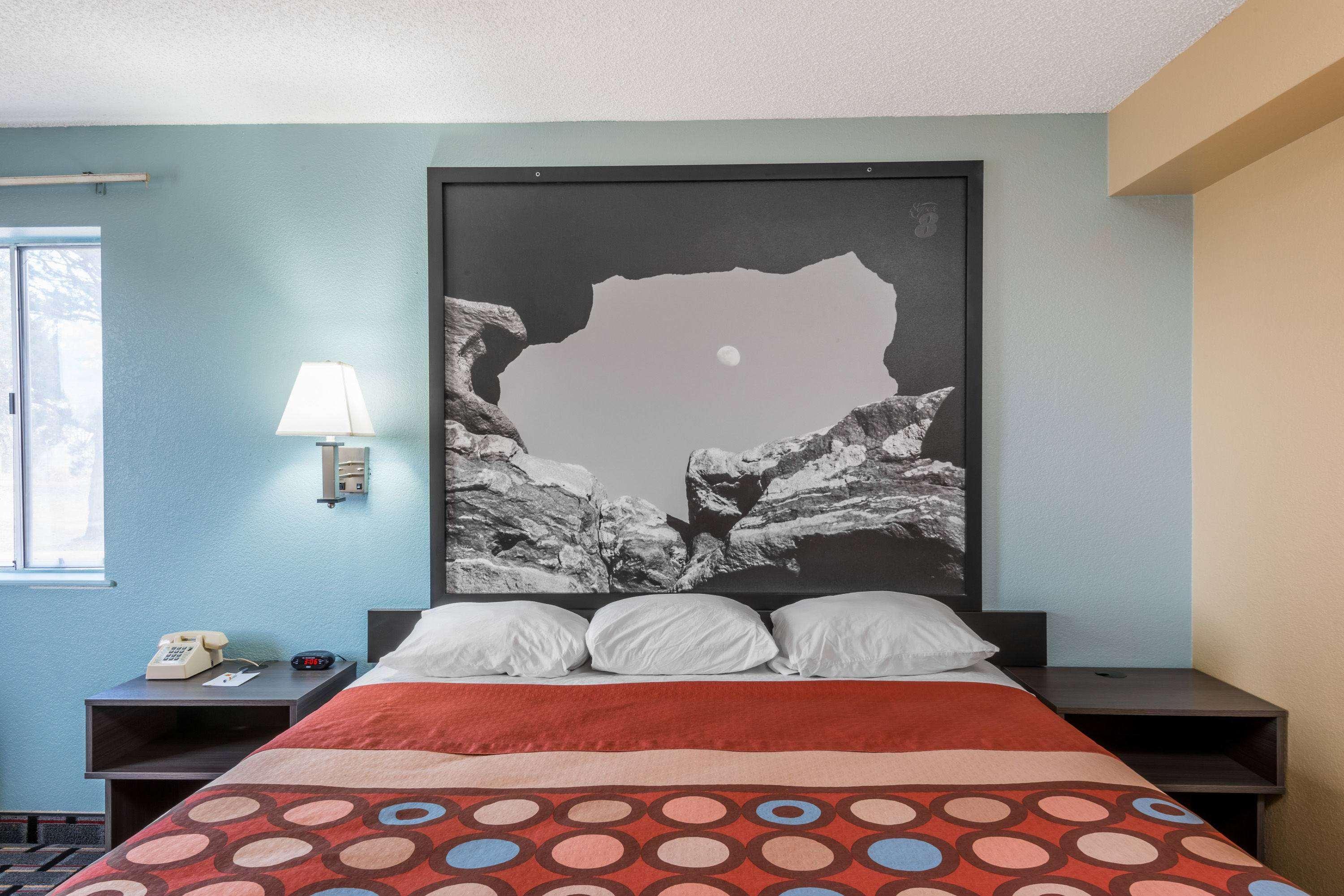 Super 8 By Wyndham Henderson North East Denver Buitenkant foto