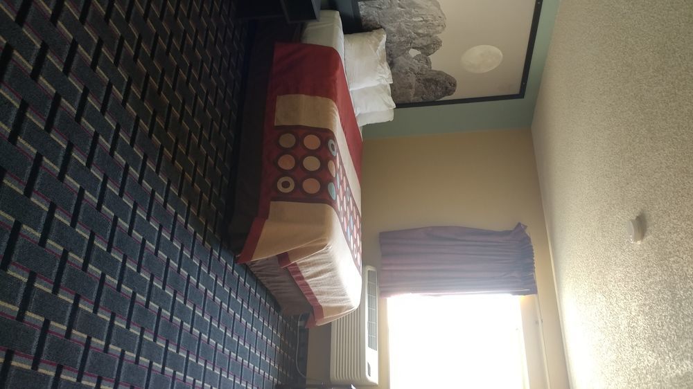 Super 8 By Wyndham Henderson North East Denver Buitenkant foto