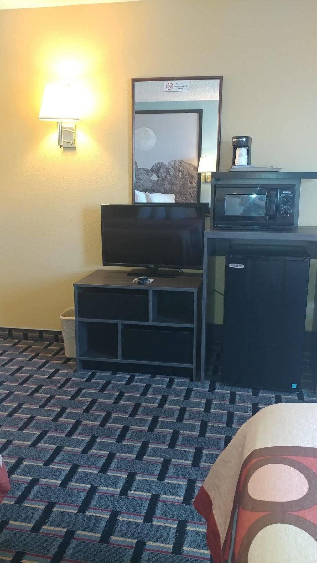 Super 8 By Wyndham Henderson North East Denver Buitenkant foto