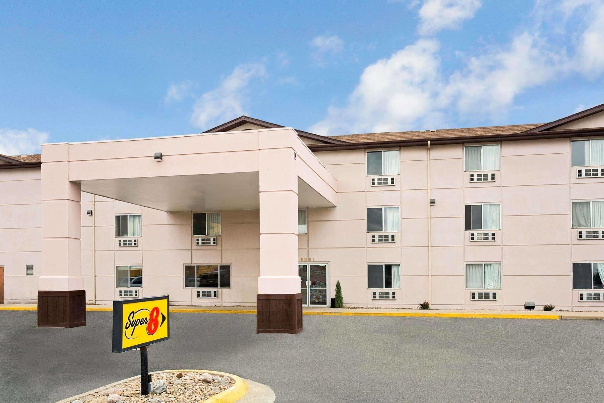 Super 8 By Wyndham Henderson North East Denver Buitenkant foto